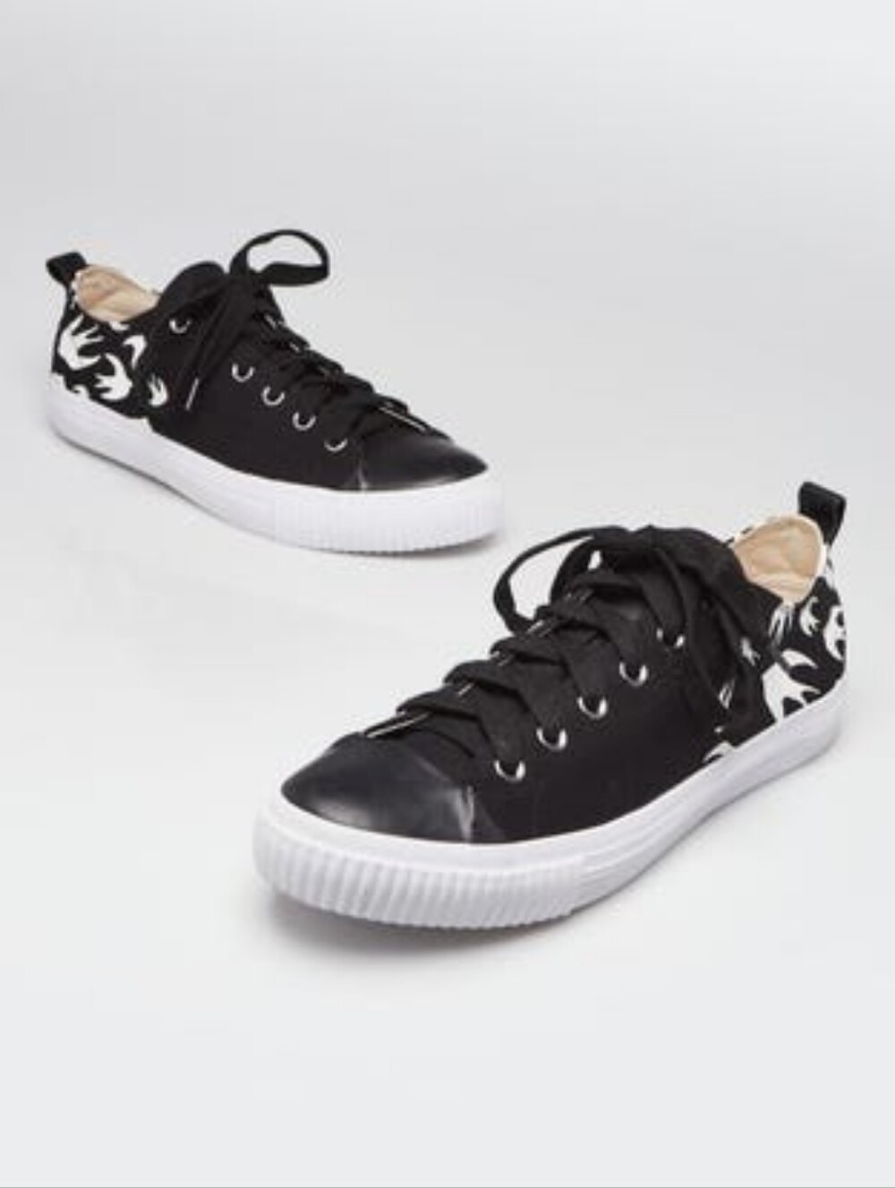 McQ Alexander McQueen Swallow Swarm Vulcanized Low Top Leather Sneakers